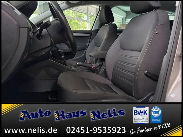 Skoda Octavia view 8