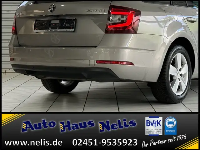 Skoda Octavia view 25