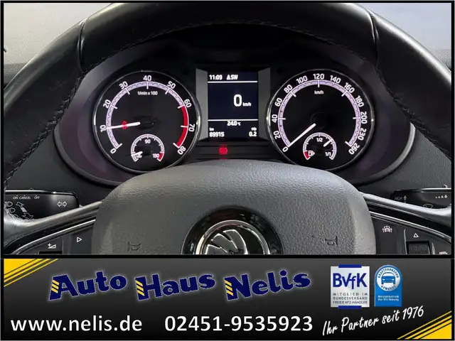Skoda Octavia view 11