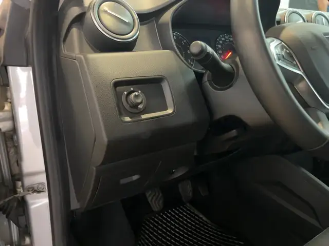 Dacia Duster view 13