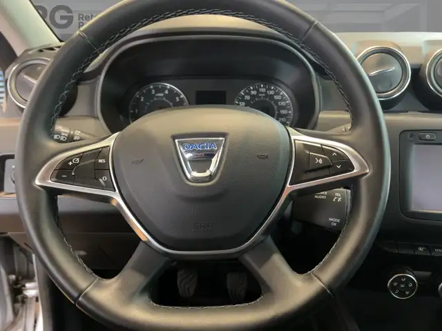 Dacia Duster view 11