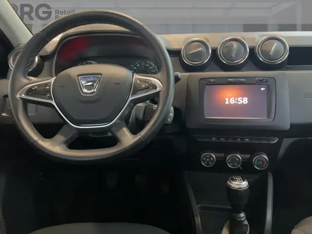 Dacia Duster view 10