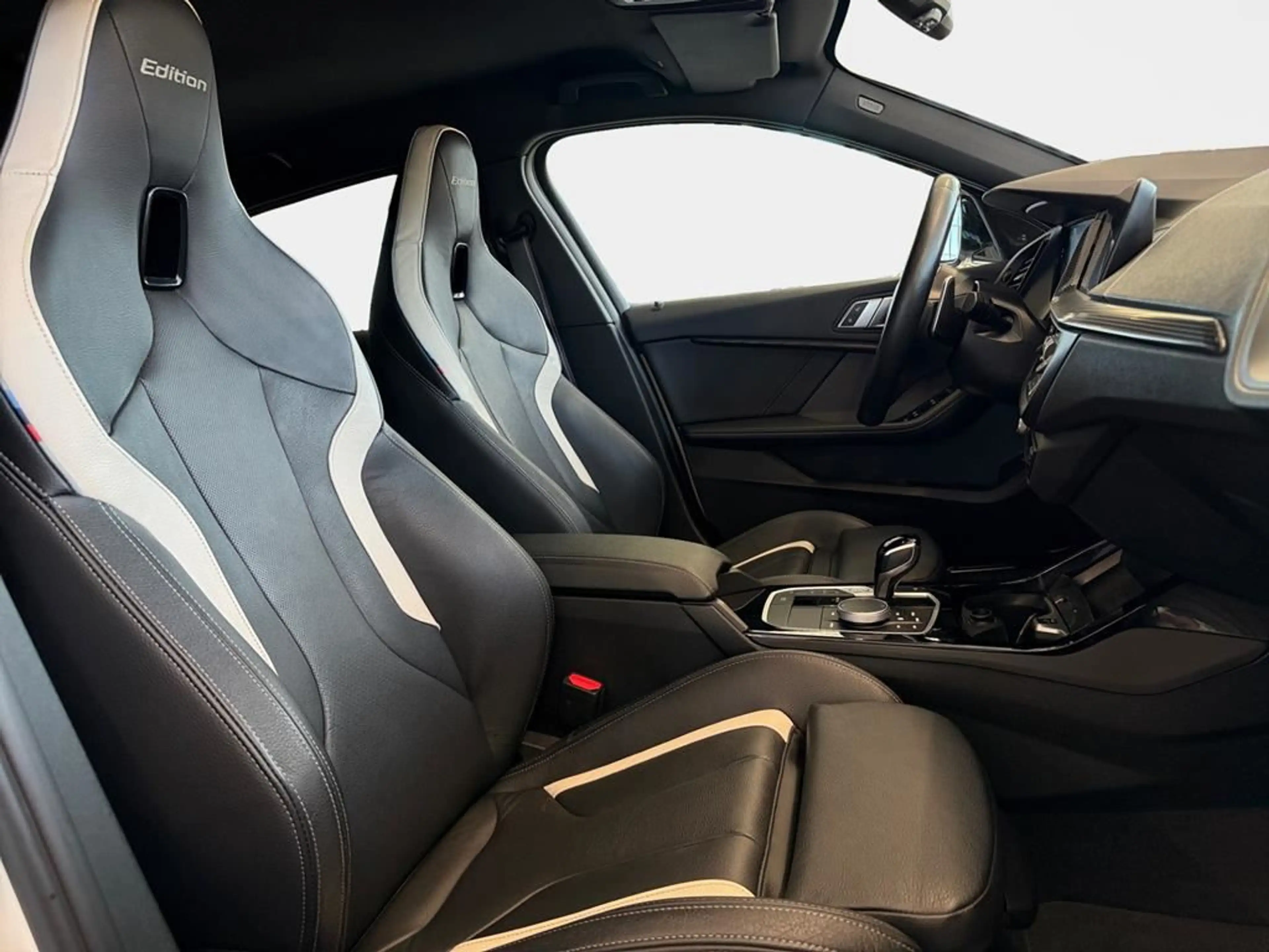 BMW M1 Edition Colorvision — photo 15
