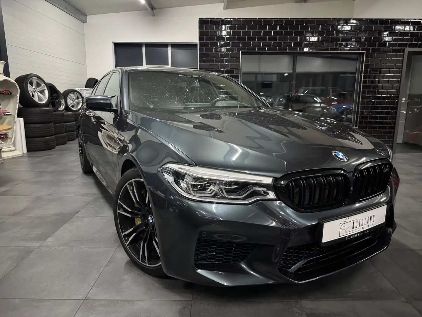BMW M5 Baureihe M5 Lim. Grau - 1