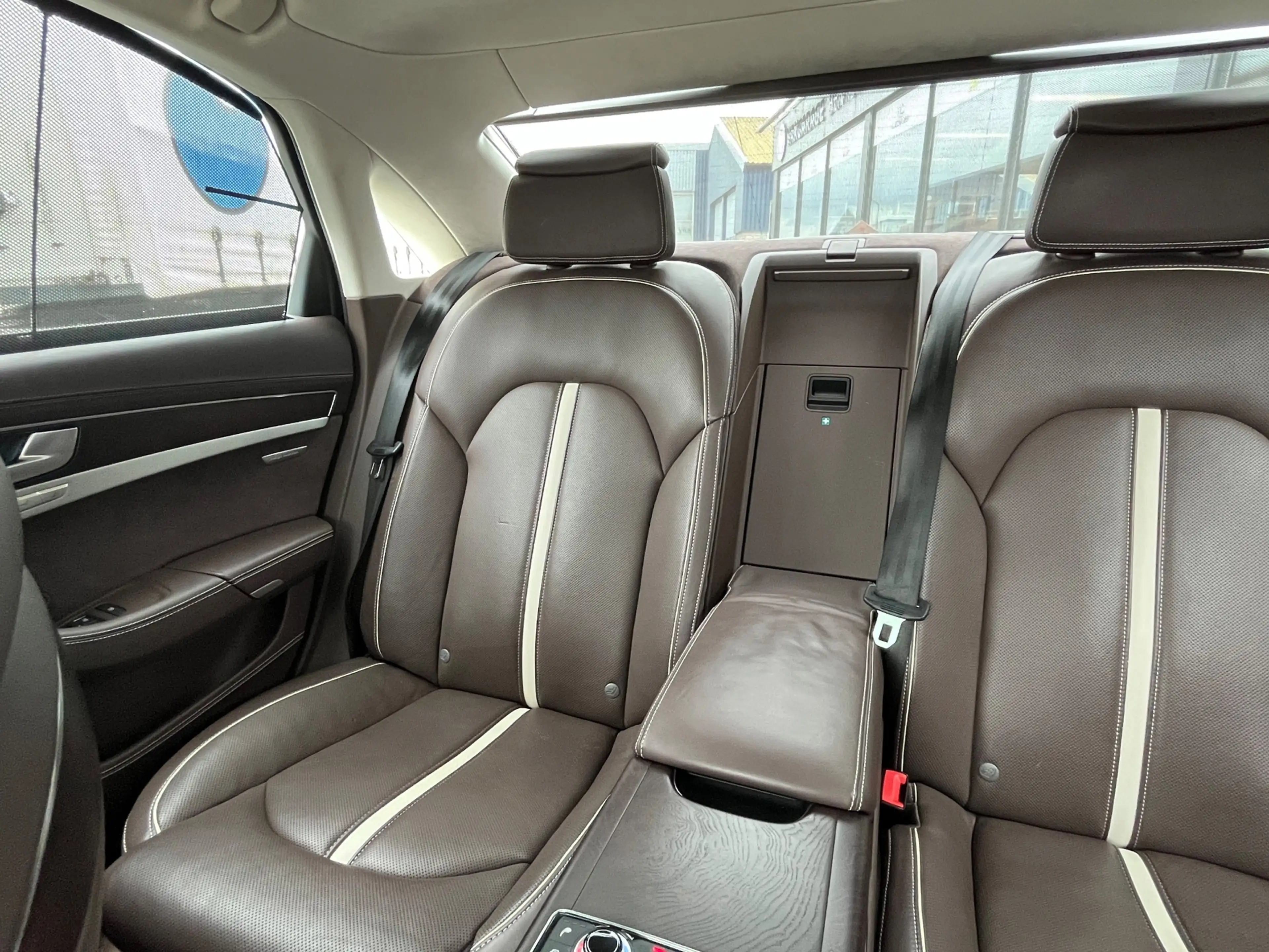 Audi A8 3.0 TFSI 290pk Quattro Pro Line+ | Youngtimer | Sc — photo 39