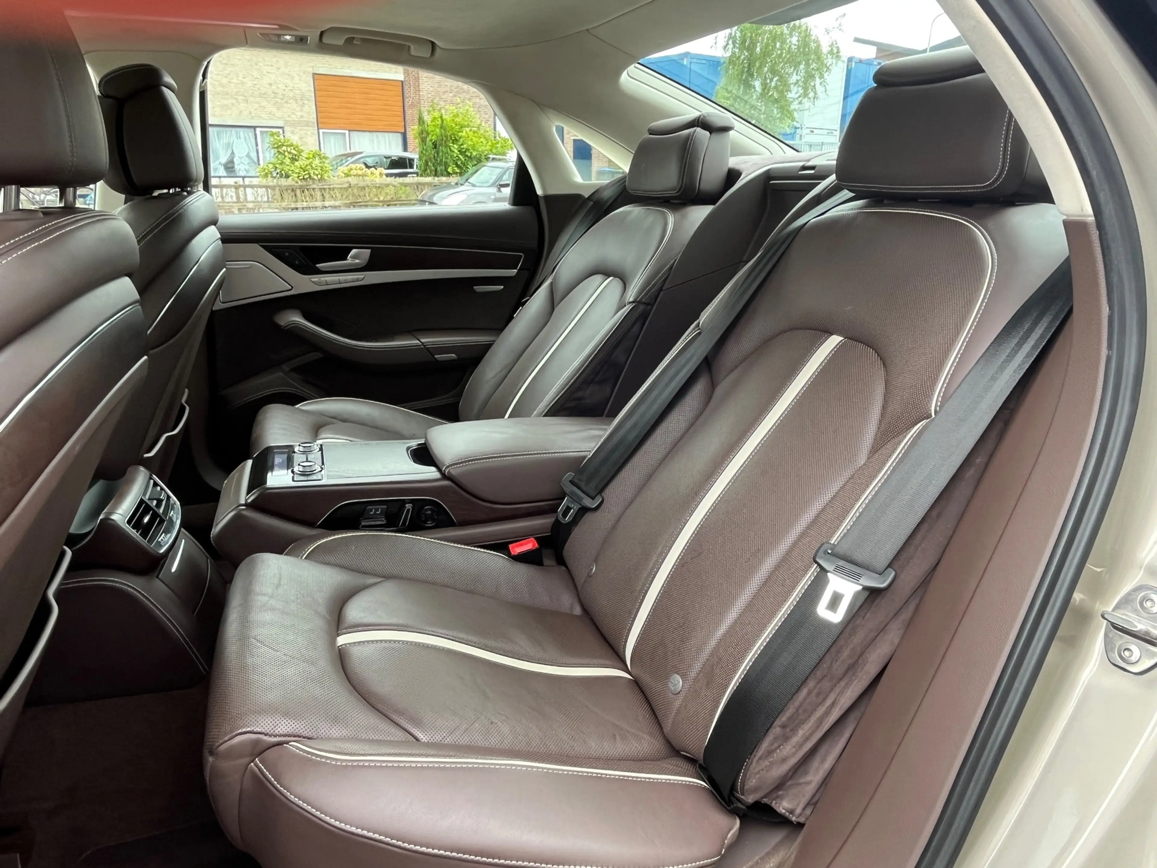 Audi A8 3.0 TFSI 290pk Quattro Pro Line+ | Youngtimer | Sc — photo 42