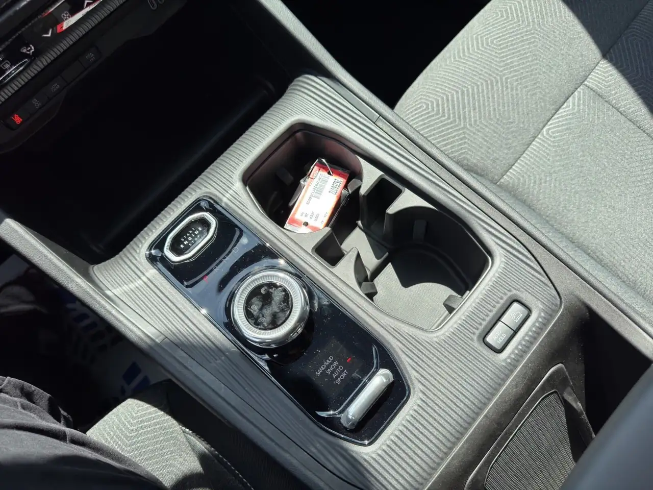 Jeep Cherokee снимка Jeep Cherokee