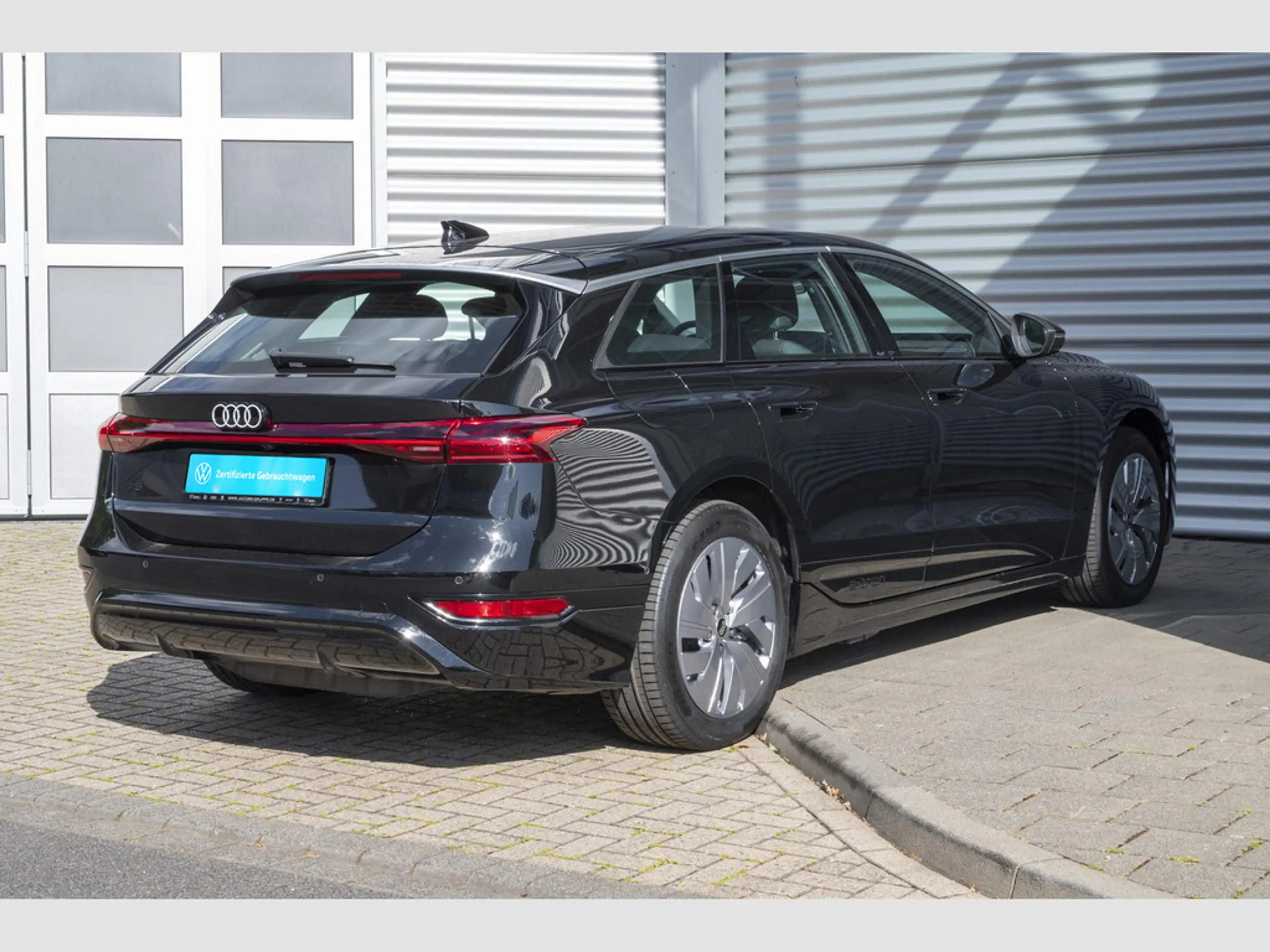 Audi A6 e-tron — photo 5