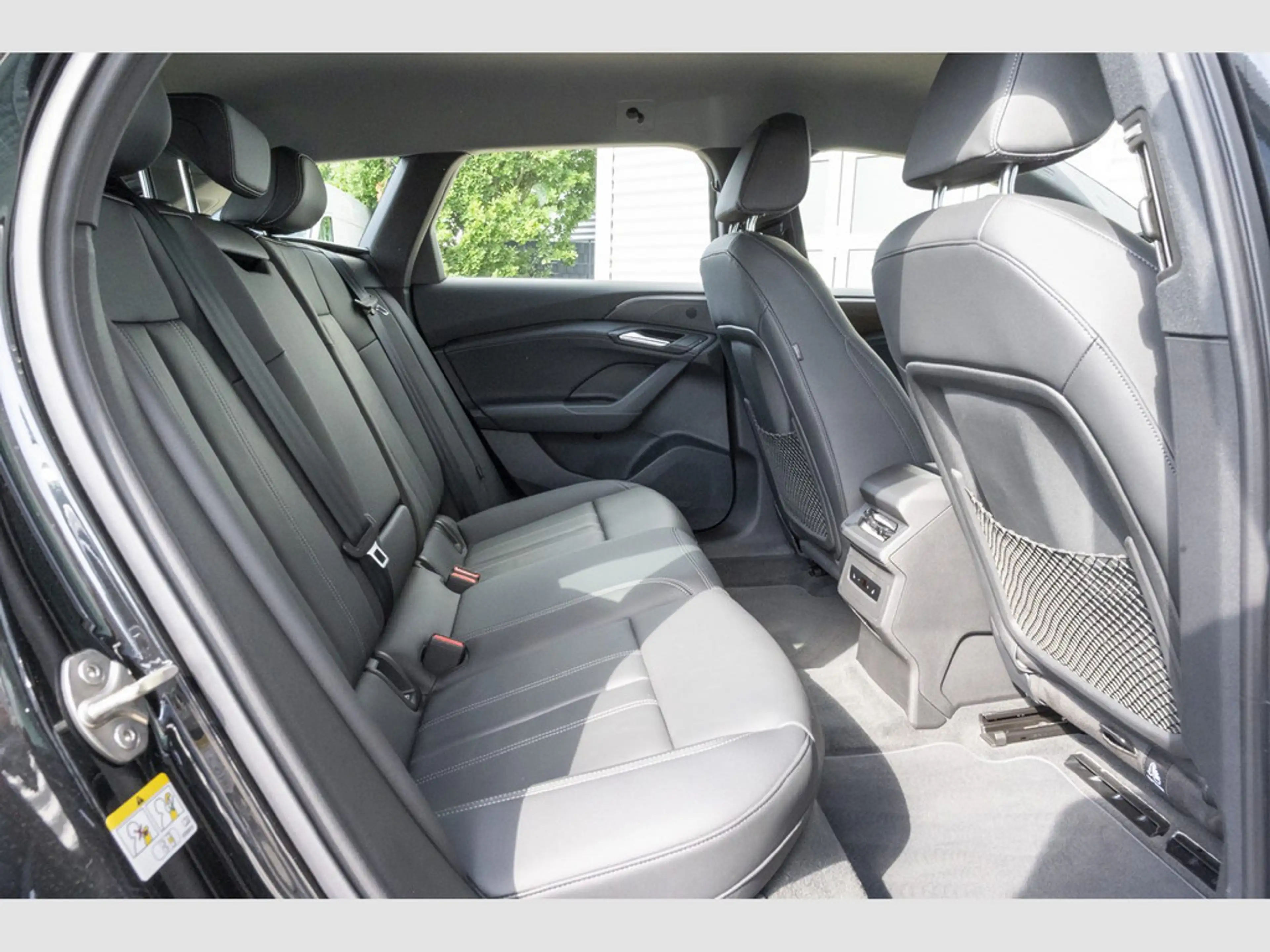 Audi A6 e-tron — photo 12