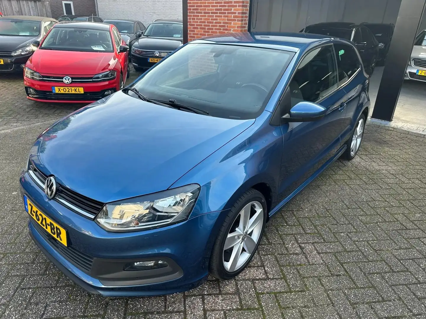 Volkswagen Polo 1.2 TSI R-Line Highline CLIMA-NAVI-PDC_CRUISE Blauw - 2
