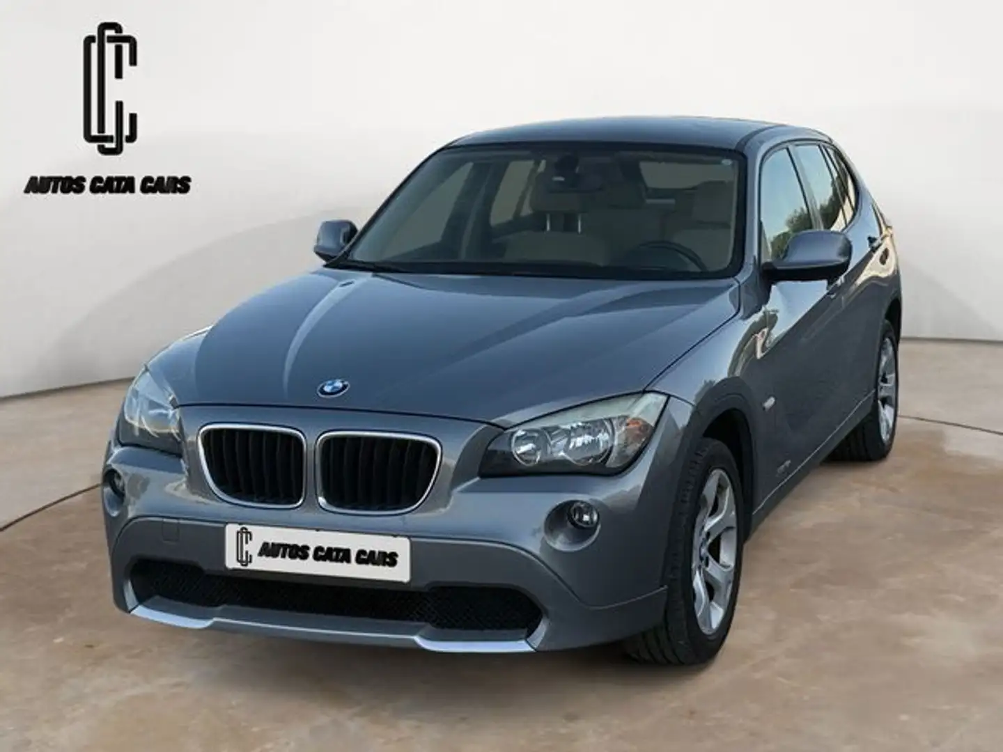 BMW X1 xDrive 18dA Gris - 2