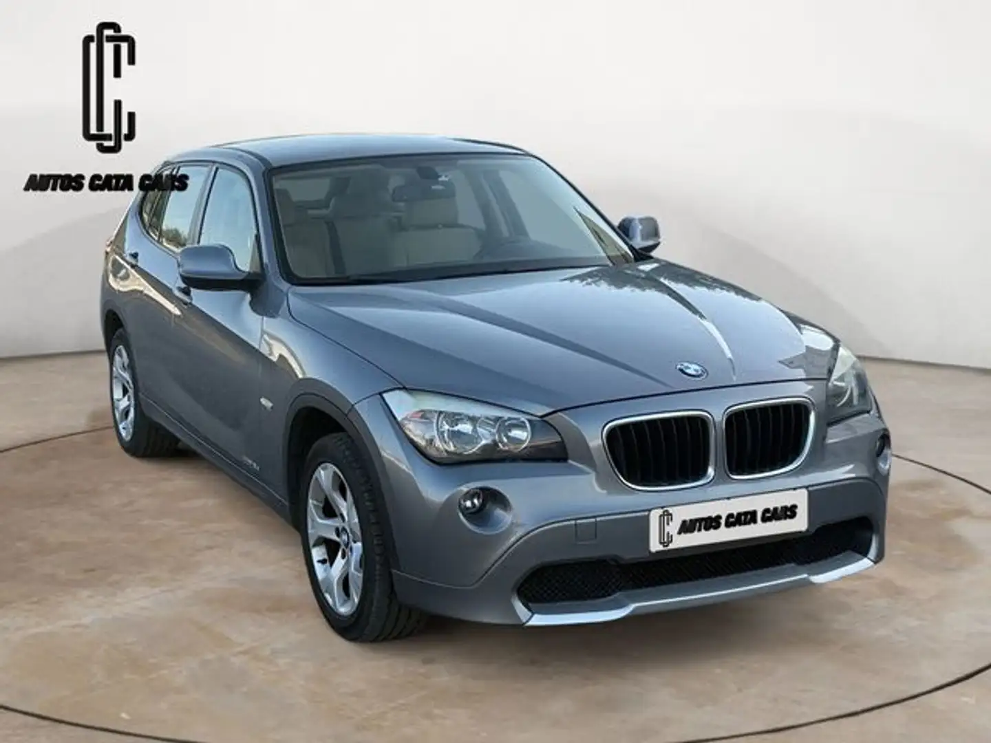 BMW X1 xDrive 18dA Gris - 1