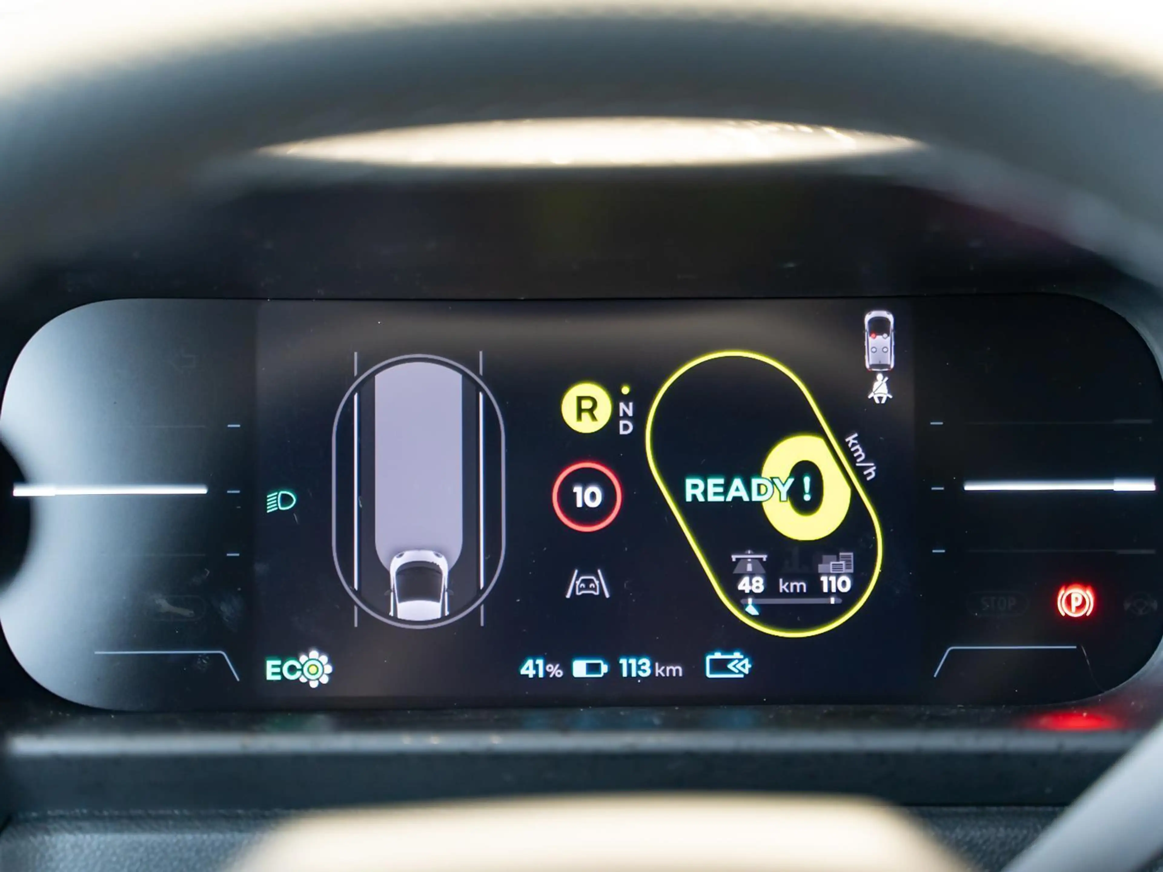 Renault Twingo E-TECH Techno NAVI SHZ PDC RFK BT TWA EPA — photo 14