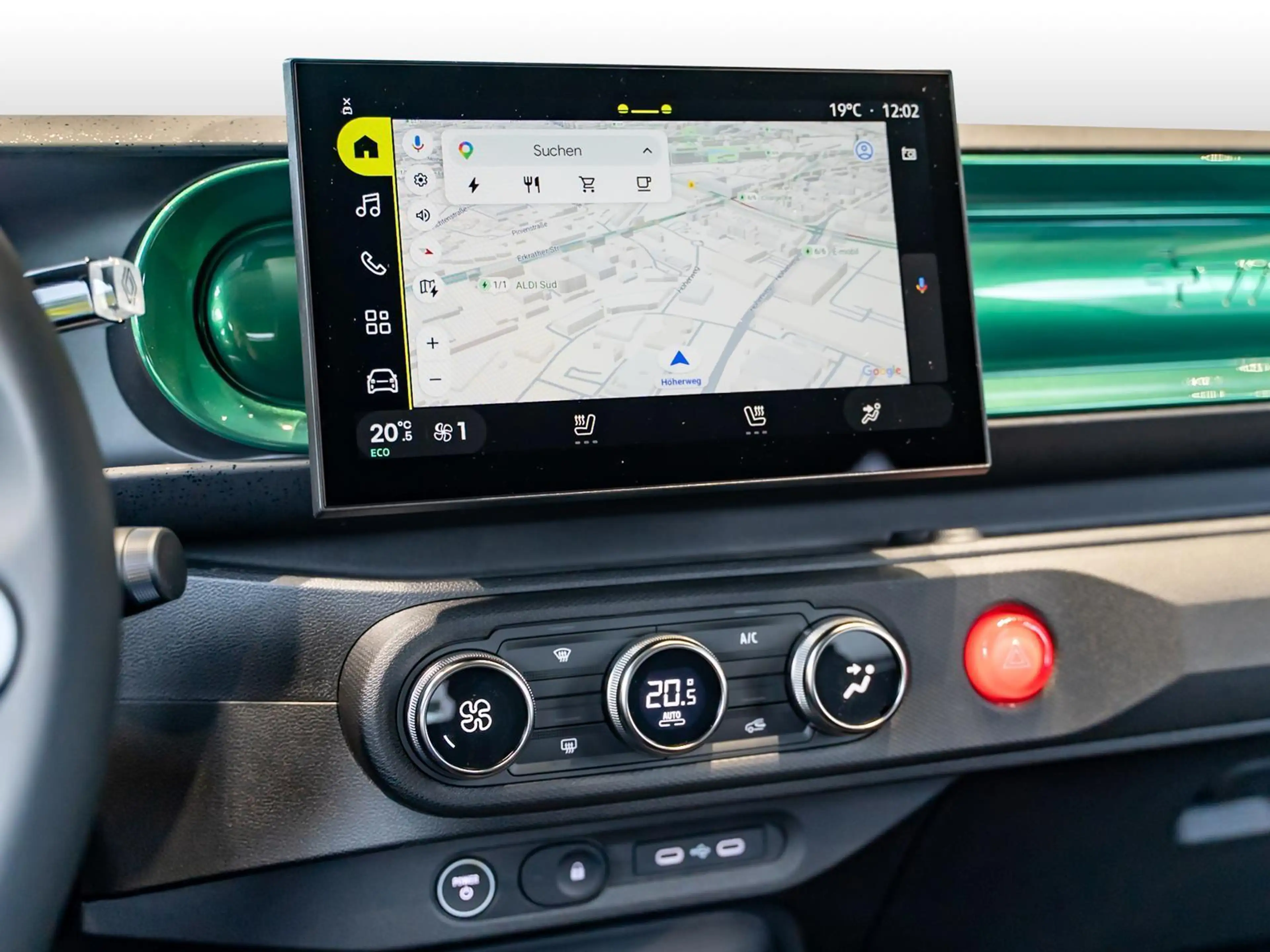 Renault Twingo E-TECH Techno NAVI SHZ PDC RFK BT TWA EPA — photo 6