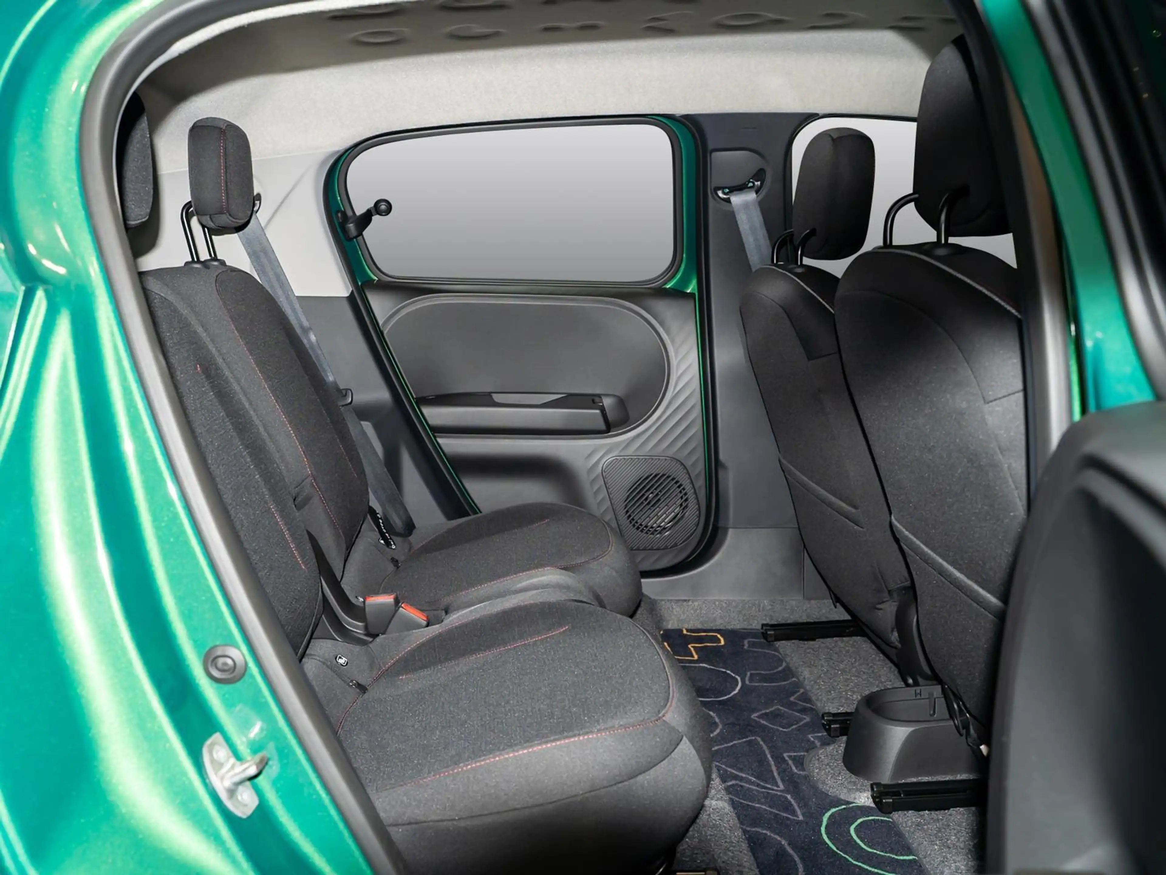 Renault Twingo E-TECH Techno NAVI SHZ PDC RFK BT TWA EPA — photo 3