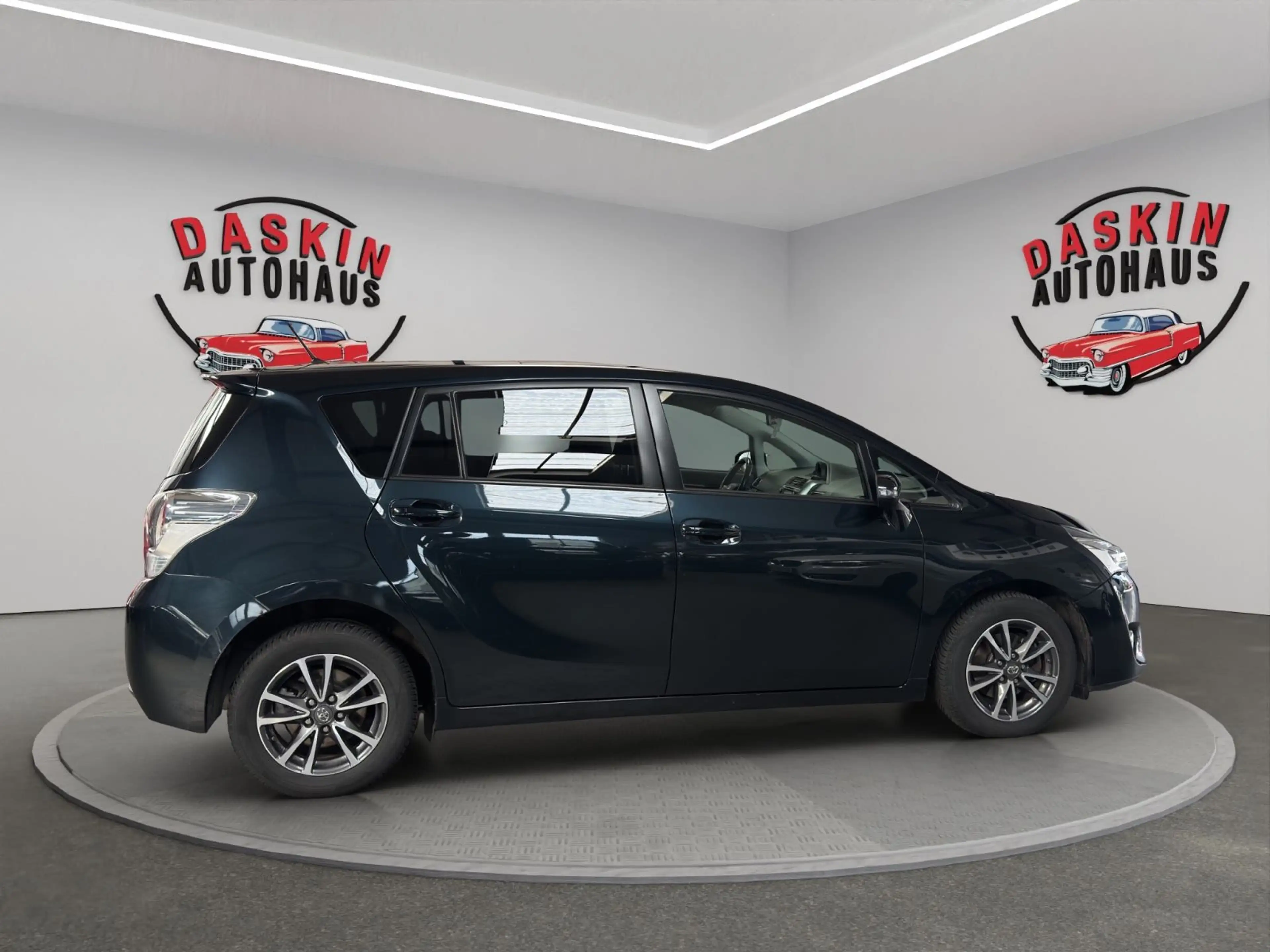 Toyota Verso SkyView Edition KAMERA/PANO/SCHECKHEFT — photo 3