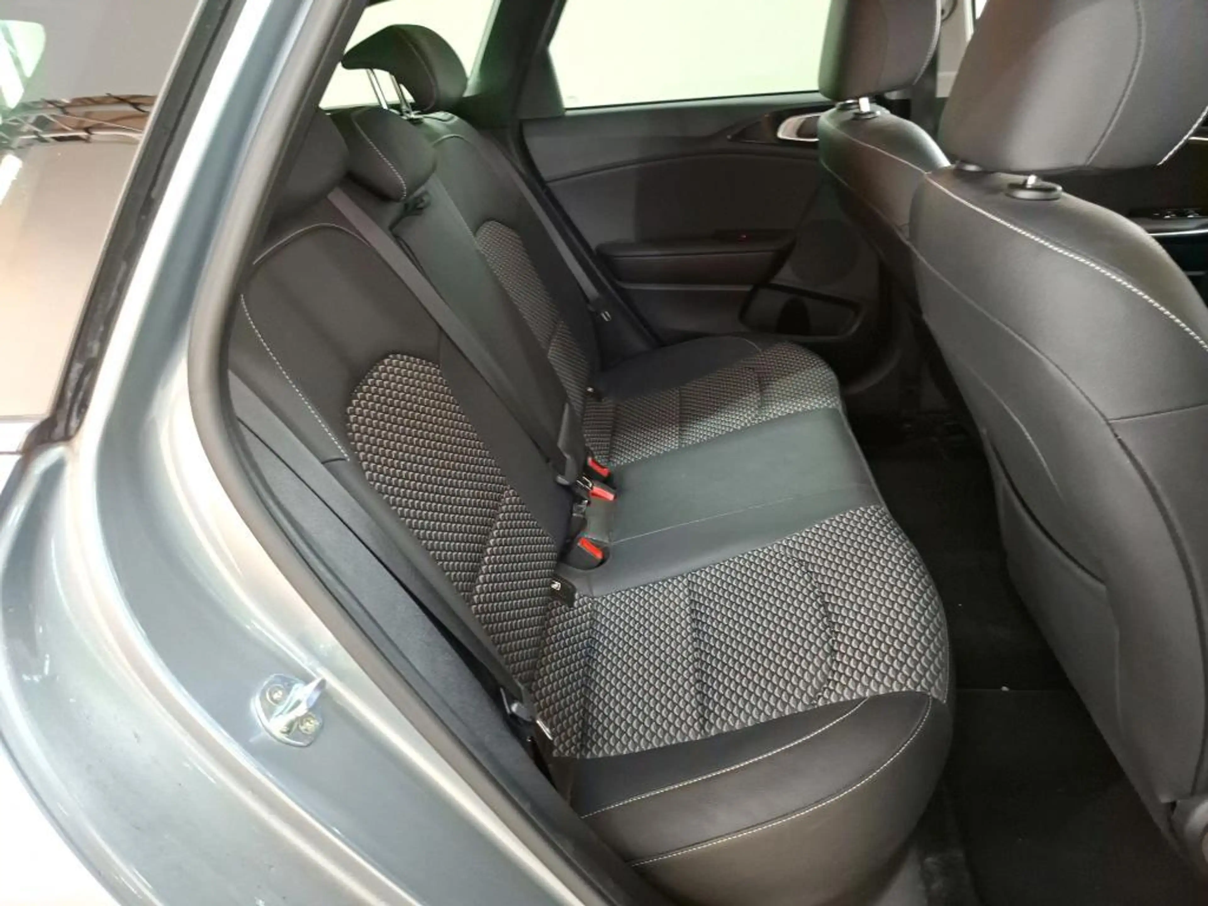 Kia Ceed SW / cee'd SW Sportswagon 1.0 T-GDi DynamicPlusLine NL-AUTO | TR — photo 15
