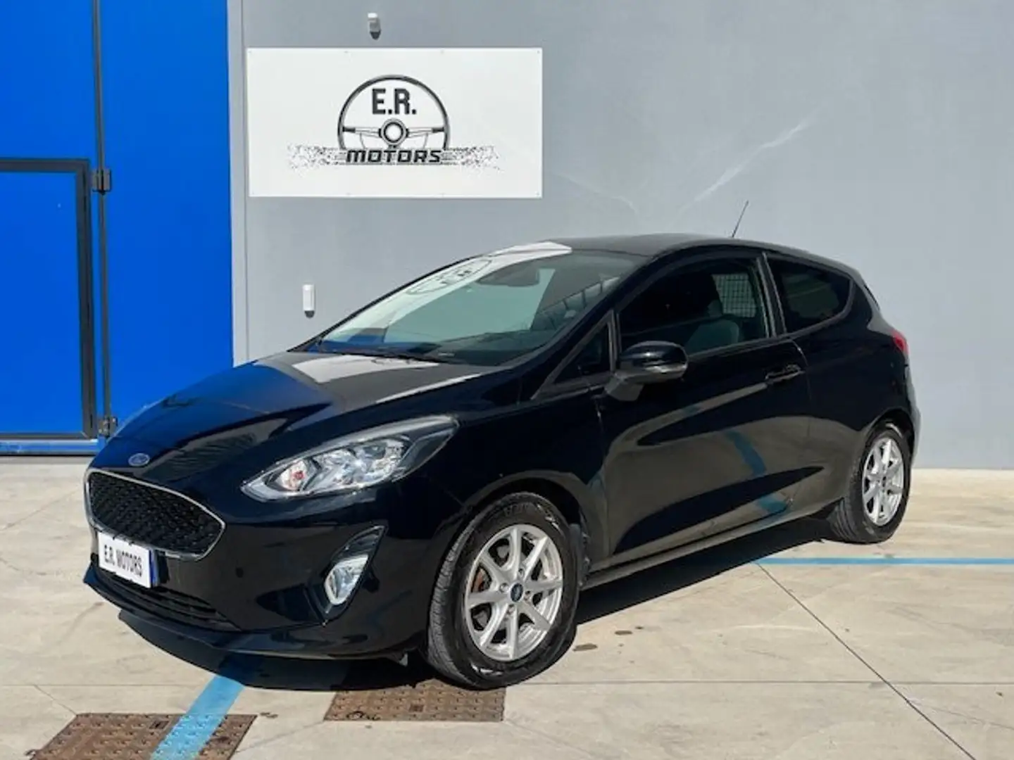 Ford Fiesta Fiesta Van 1.5 dci 85 CV PREZZO ESPOSTO + IVA Schwarz - 1