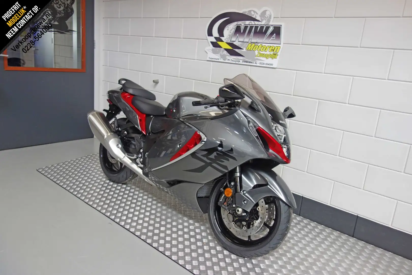 Suzuki GSX 1300 GSX-R Hayabusa Grey - 2