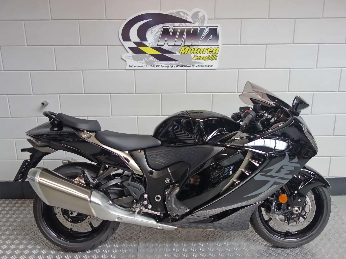 Suzuki Hayabusa 1300 Zwart - 1