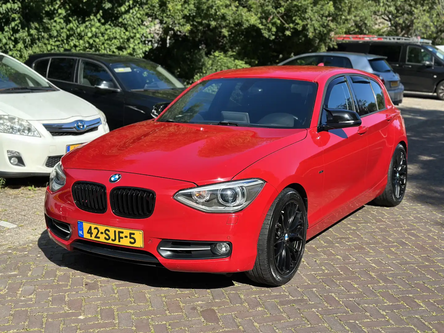 BMW 118 118i Sport Line Rood - 1