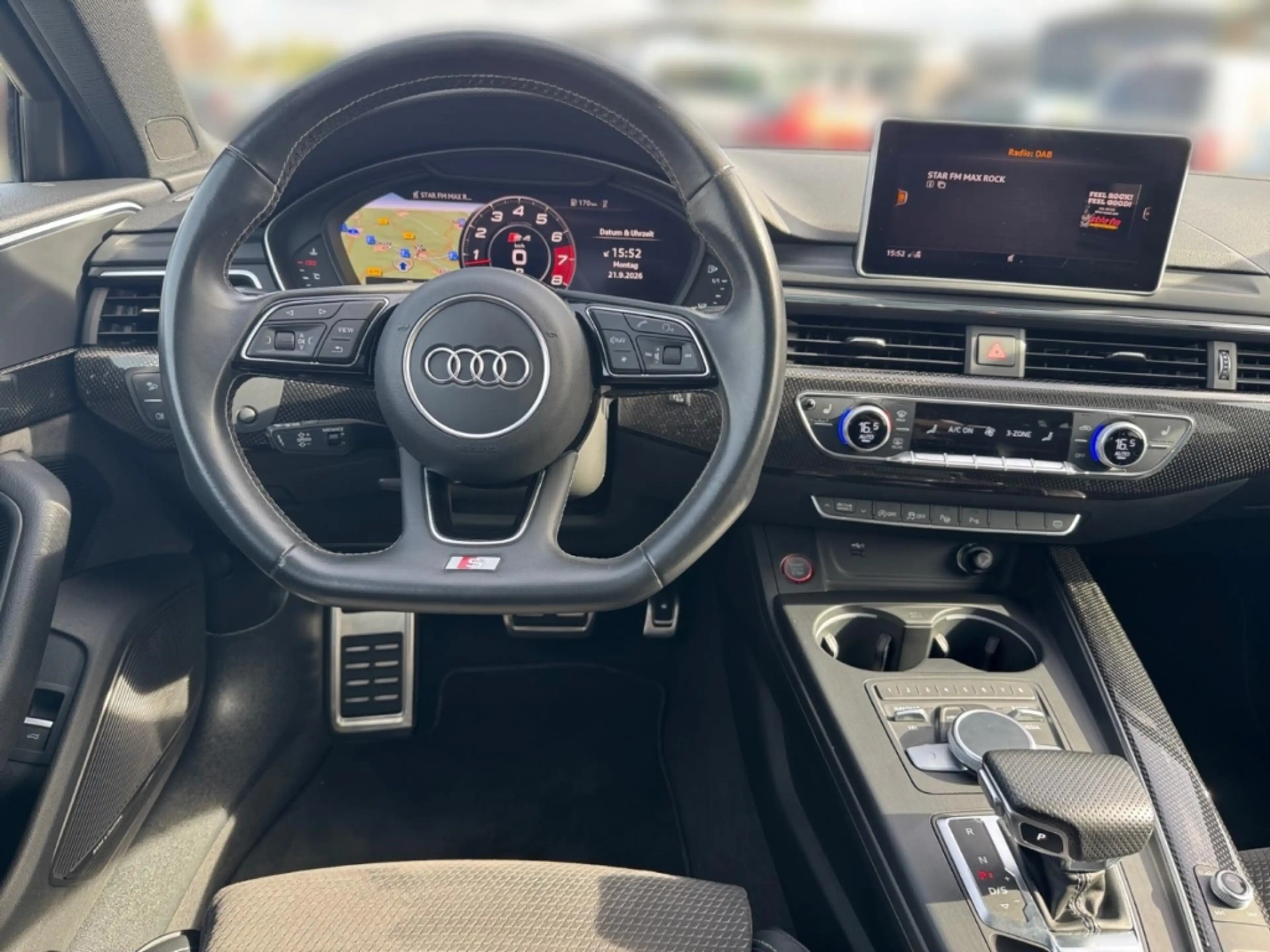 Audi S4 Avant 3.0 TFSI qu. Matrix-LED AHK Pano Standh. — photo 14