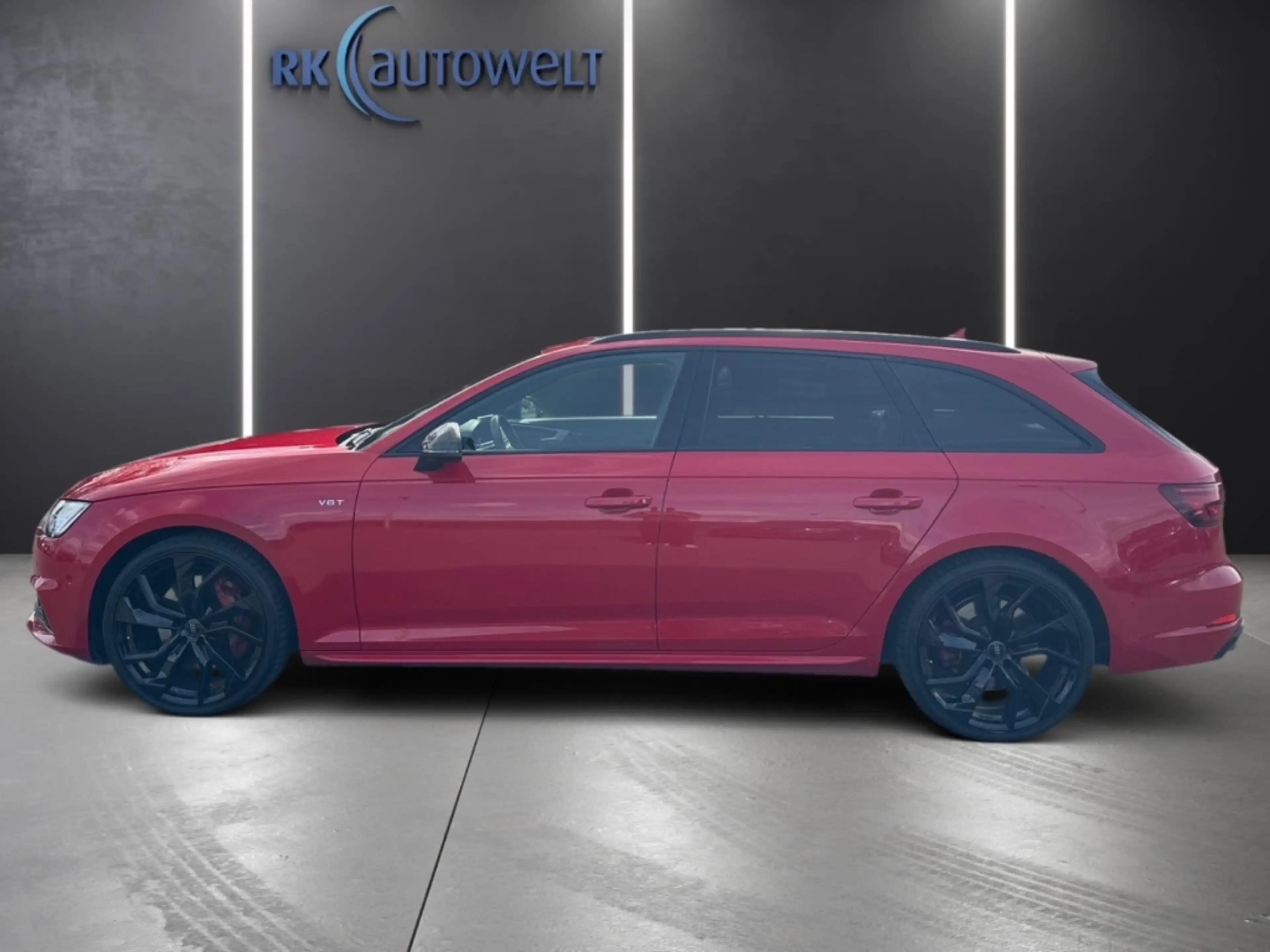 Audi S4 Avant 3.0 TFSI qu. Matrix-LED AHK Pano Standh. — photo 6