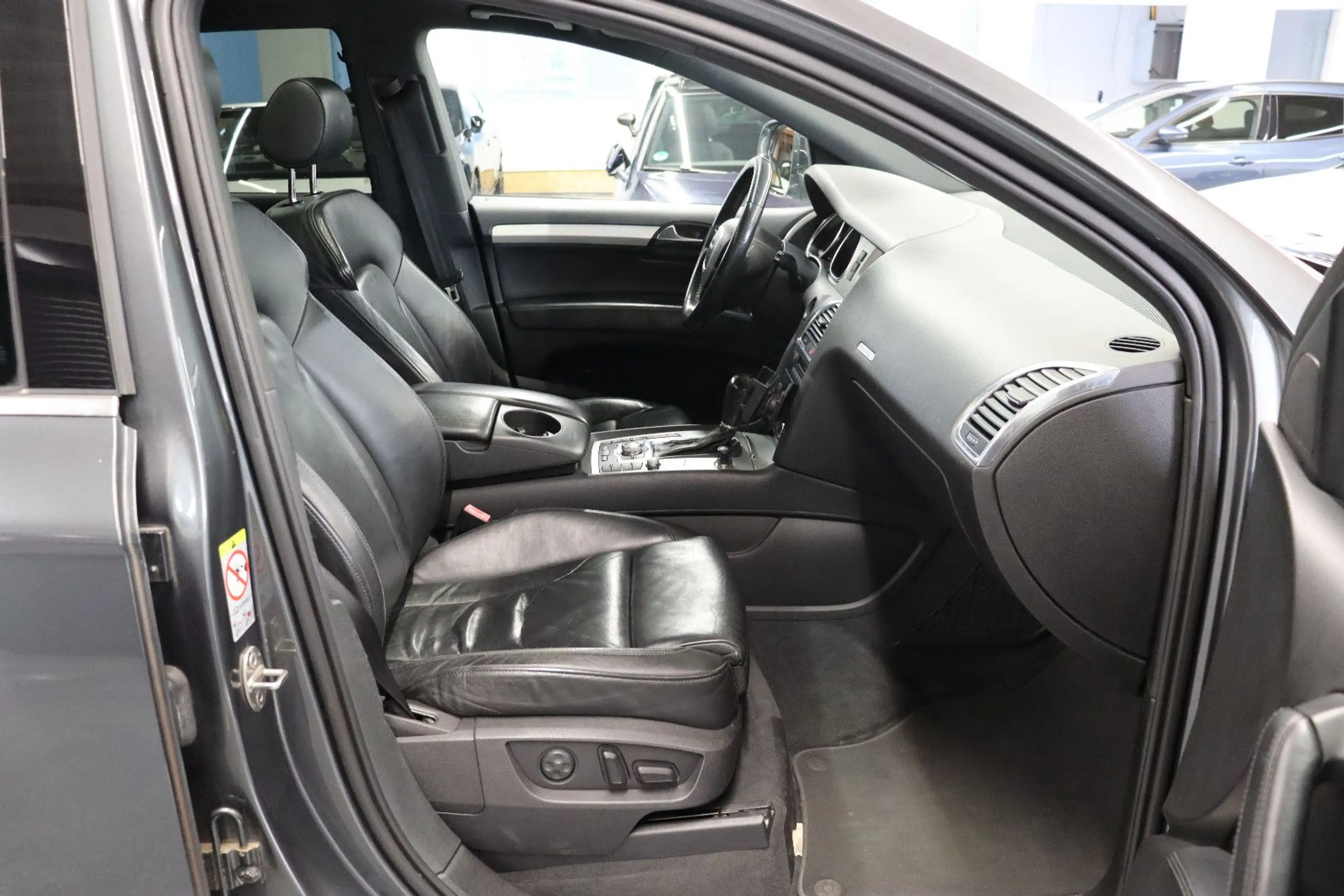 Audi Q7 3.0 TDI quattro S-Line Plus Panorama AHK — photo 13