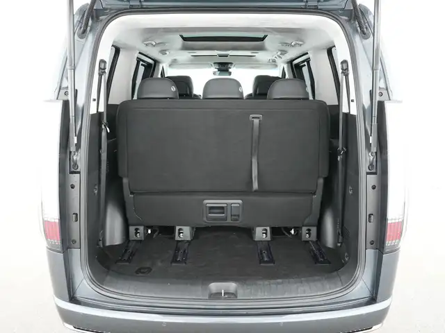 Hyundai Staria view 6
