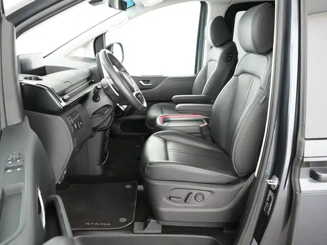 Hyundai Staria view 8