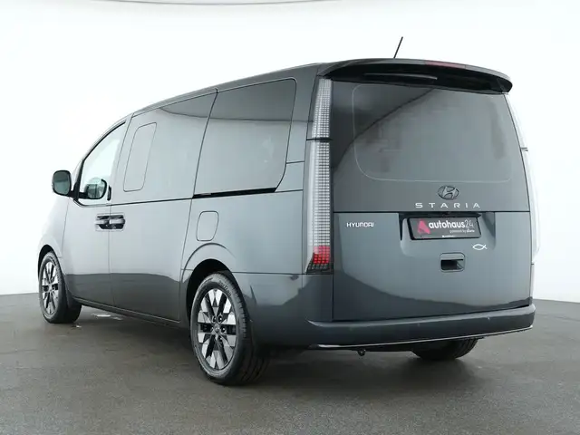 Hyundai Staria view 4