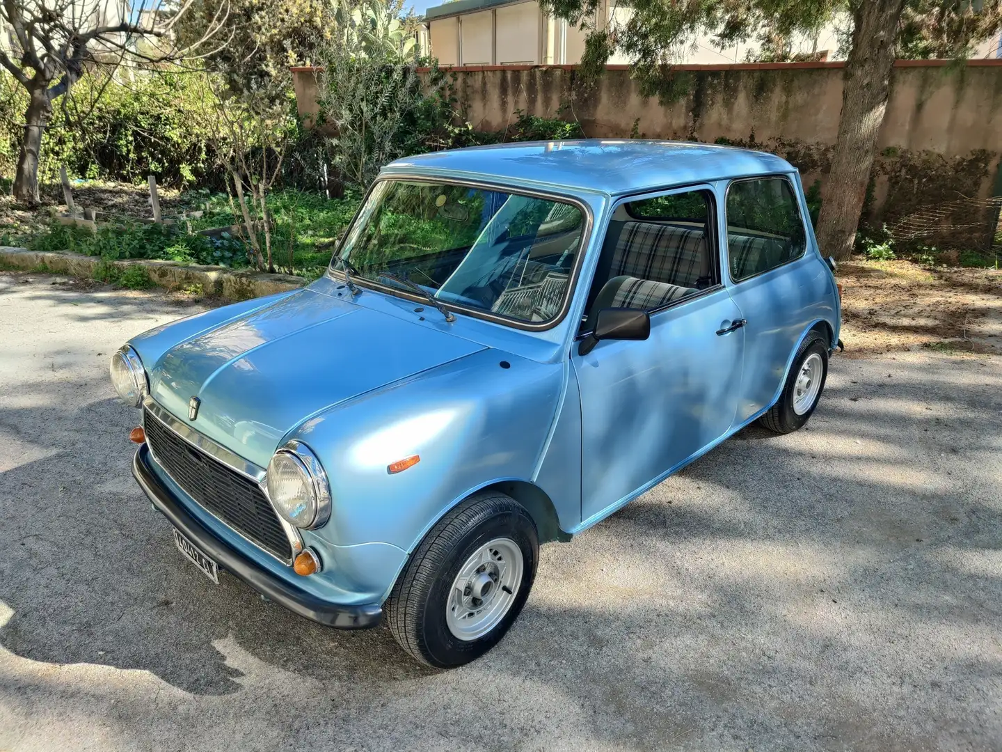 Austin Mini 1.0 HLE Blau - 2