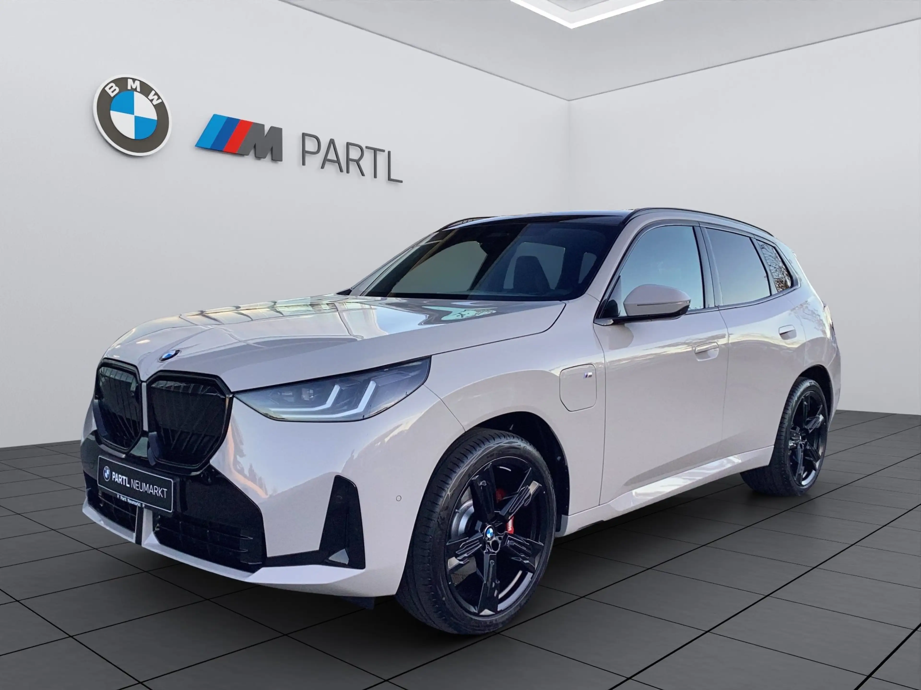 BMW X3 30e xDrive M-Paket AHK Pano HK