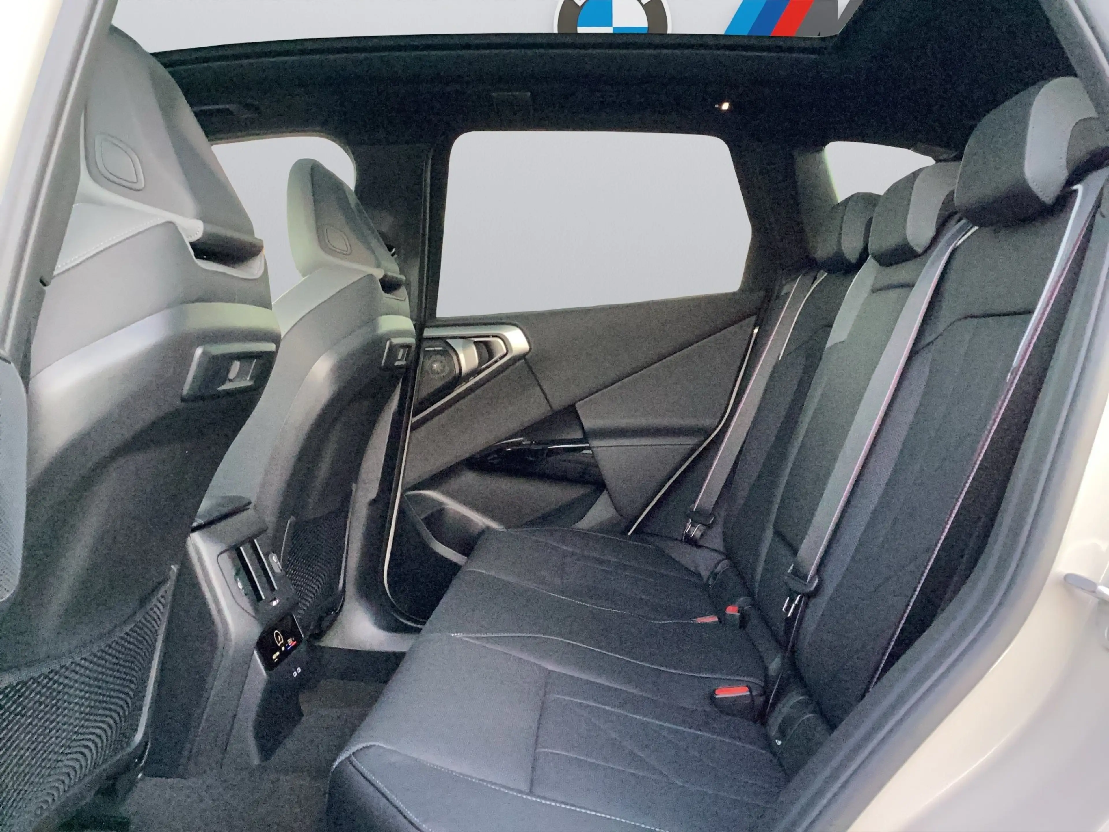 BMW X3 30e xDrive M-Paket AHK Pano HK — photo 7
