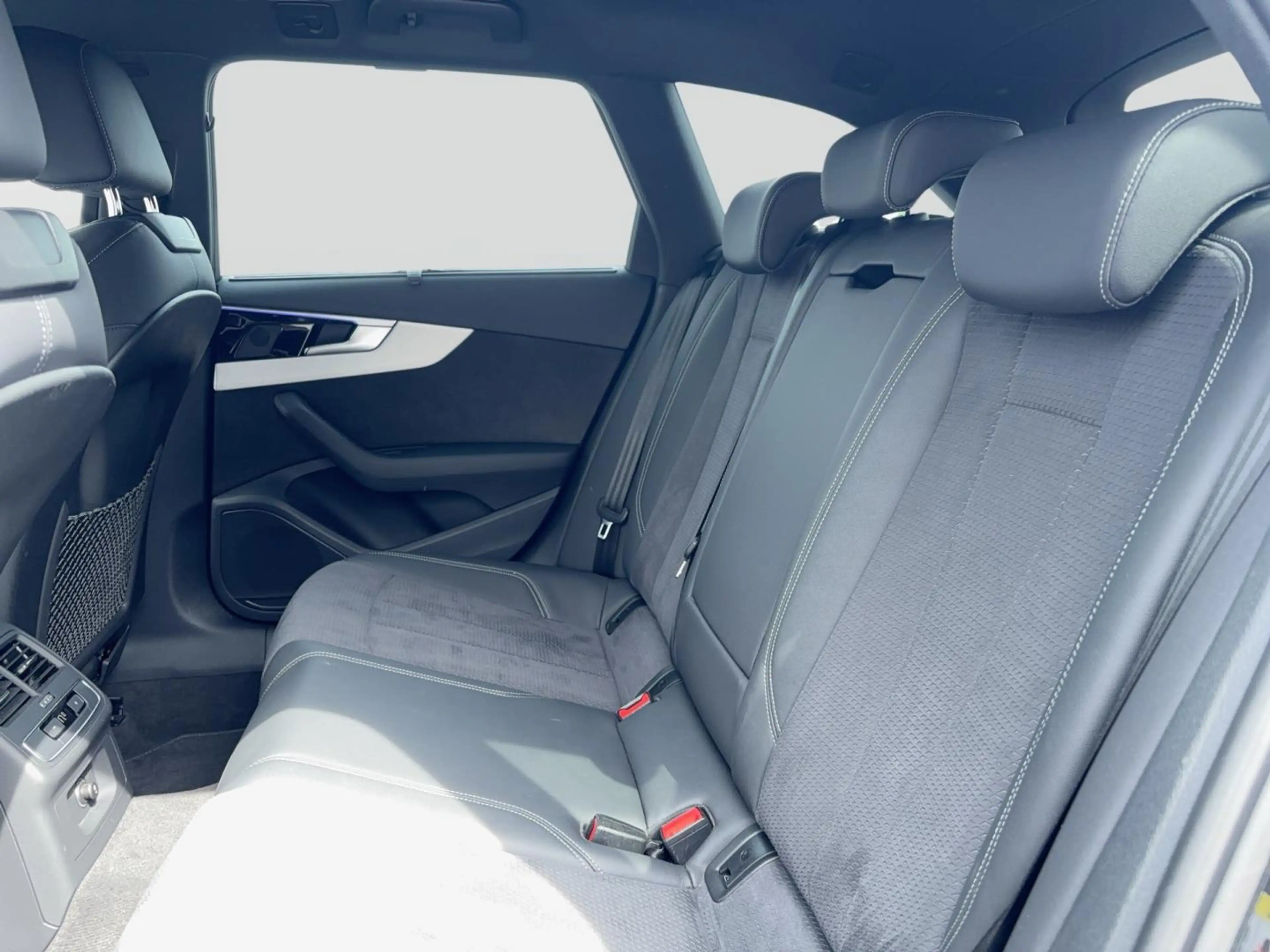 Audi S4 Avant S4 Avant 3.0 TDI quattro LED Navi Rkamera Optik — photo 12