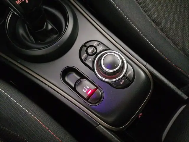 Mini Countryman view 21