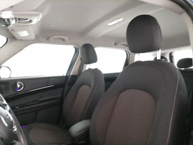Mini Countryman view 12