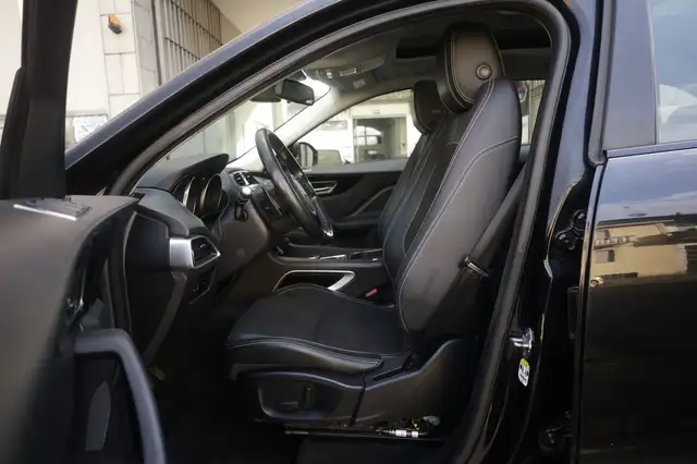 Jaguar F-Pace view 18