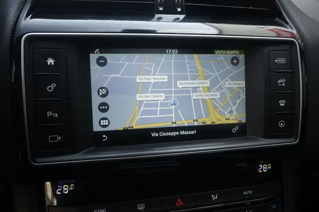 Jaguar F-Pace view 21