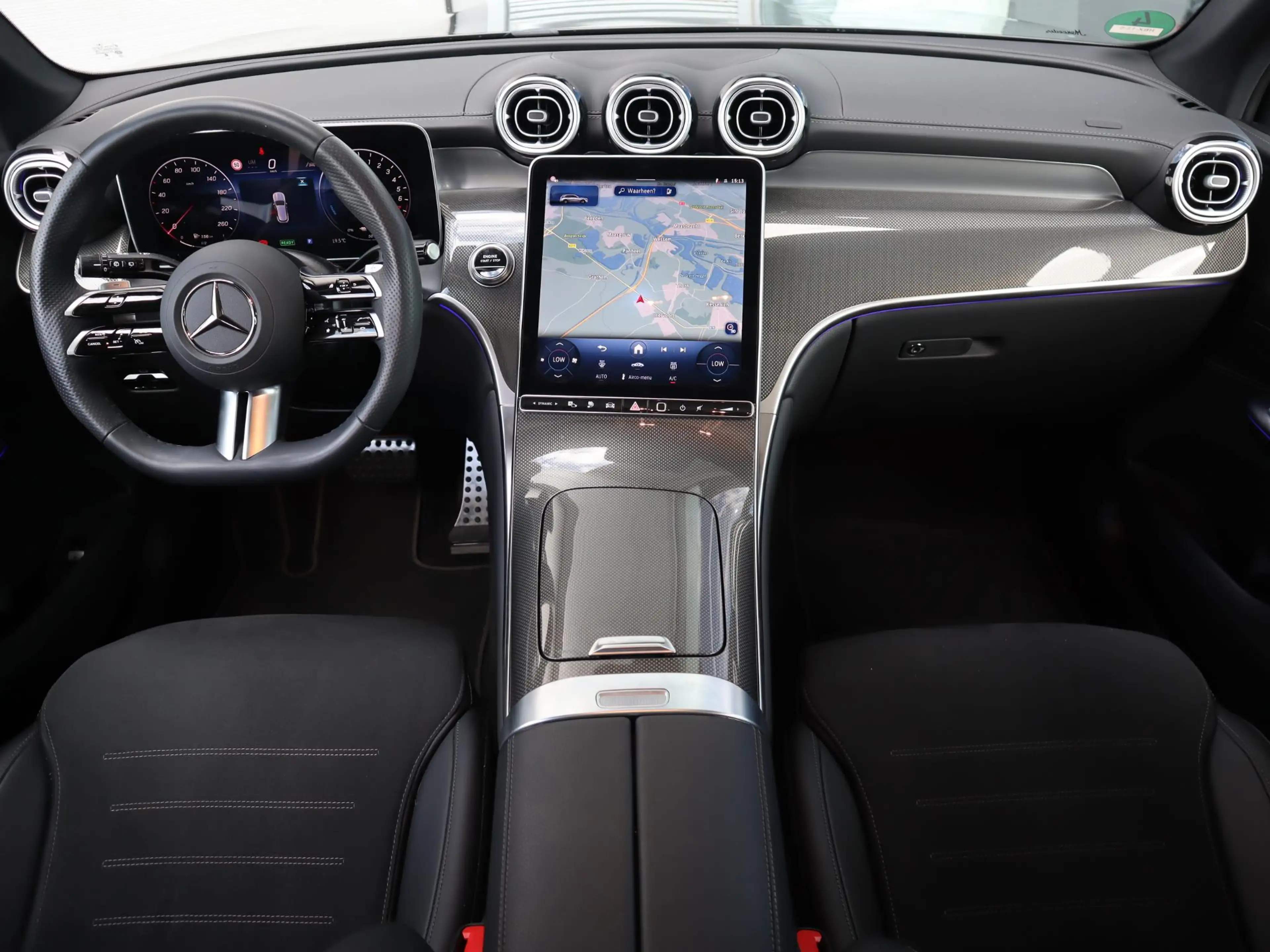 Mercedes-Benz GLC 400 400e 4MATIC AMG Line — photo 15