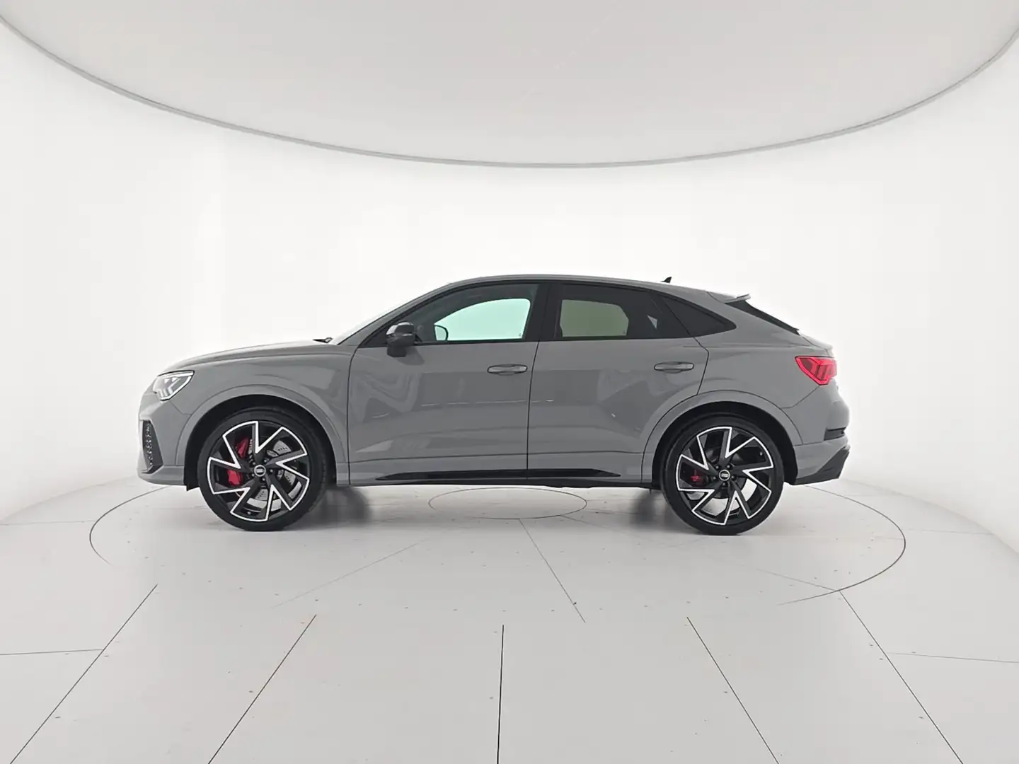 Audi RS Q3 RS  quattro S tronic - 2