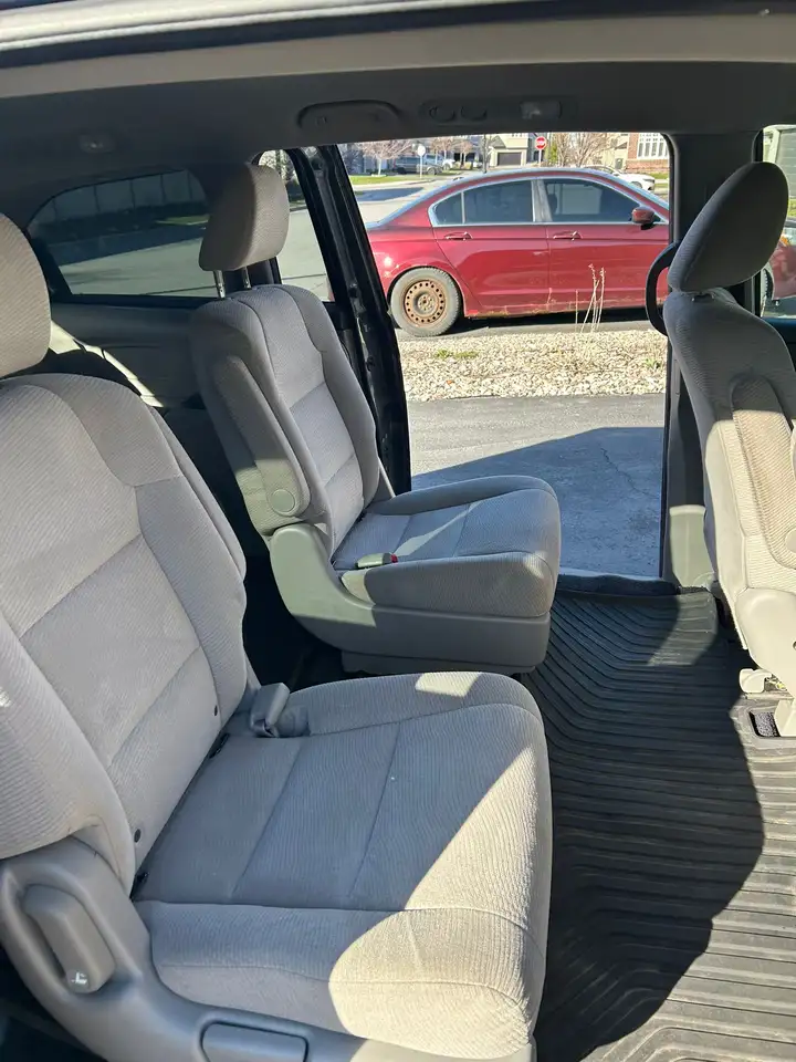 Honda Odyssey снимка Honda Odyssey