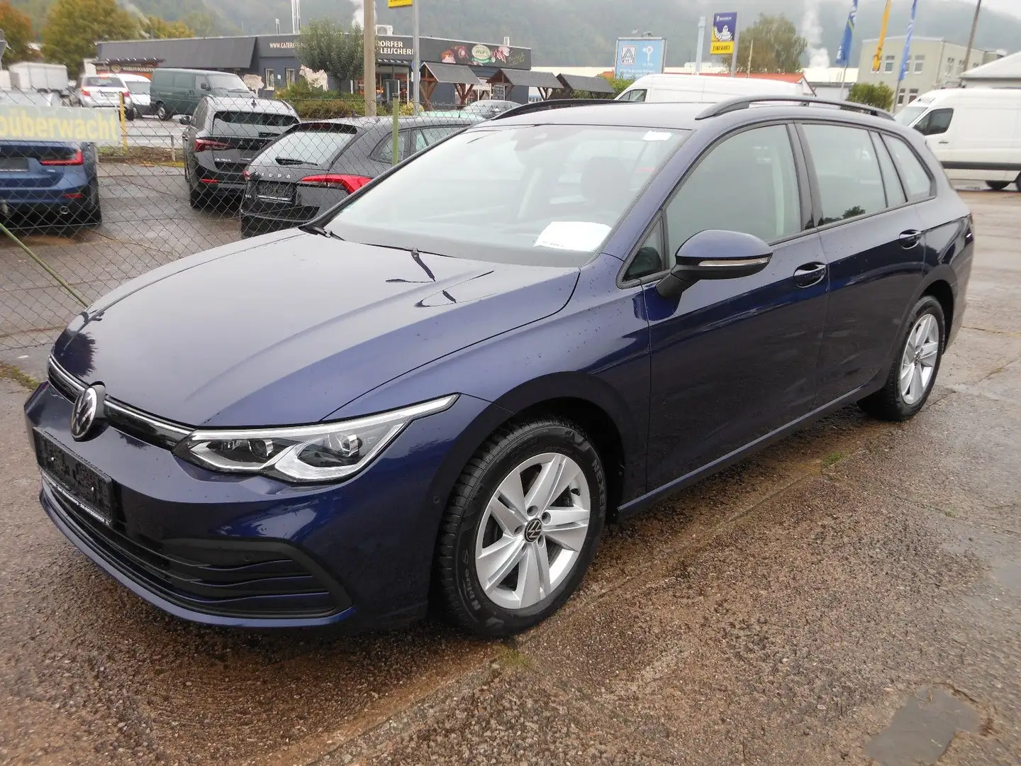 Volkswagen Golf VIII Variant**Matrix**Massage** Blau - 1