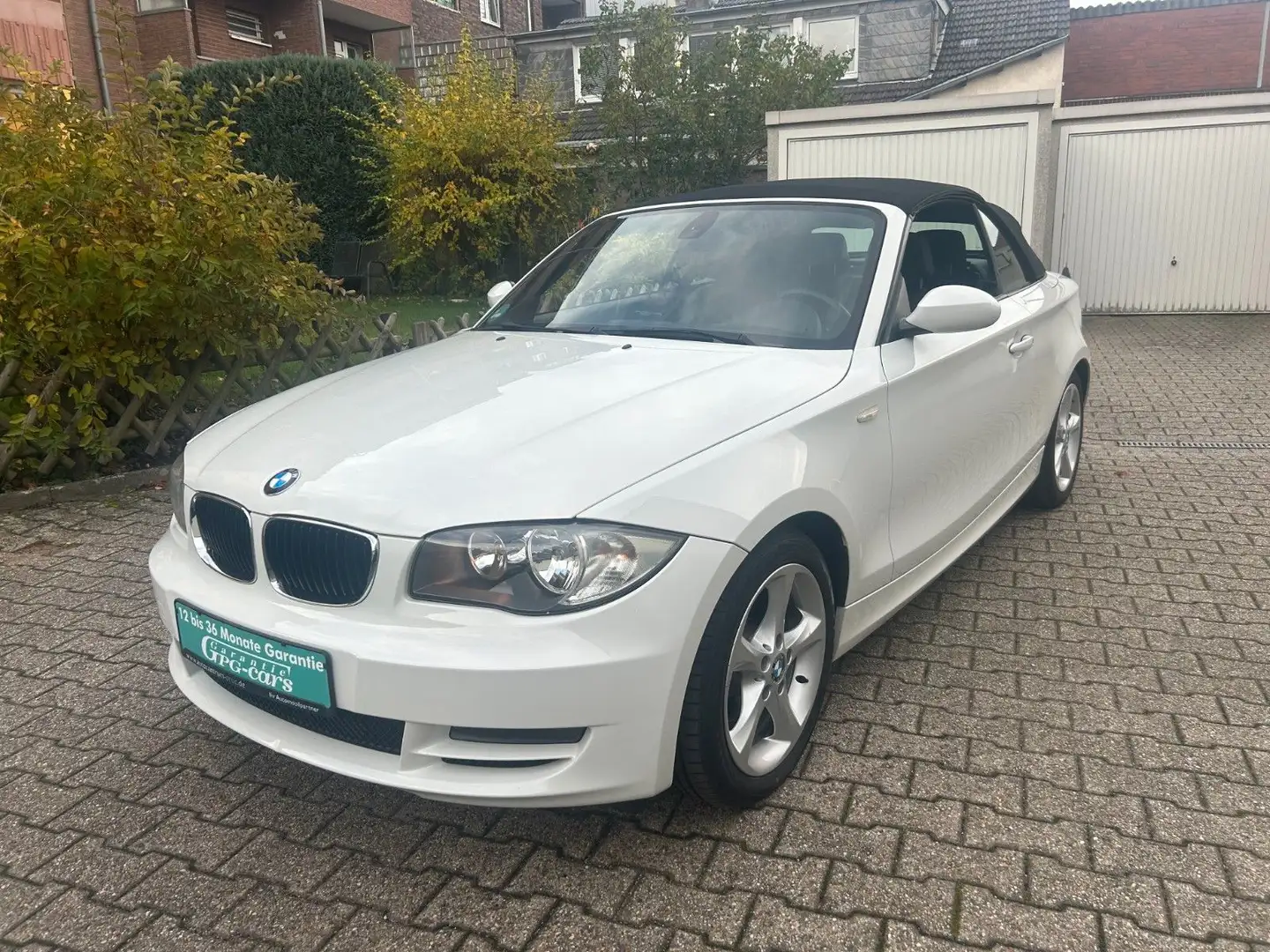 BMW 118 1 Cabrio 118i, LEDER, NAVI, SHZ Weiß - 1
