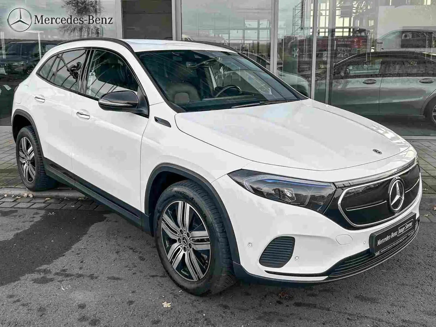 Mercedes-Benz EQA 250 Night+RüKam+Totwink+LED+18+Tempomat Weiß - 2
