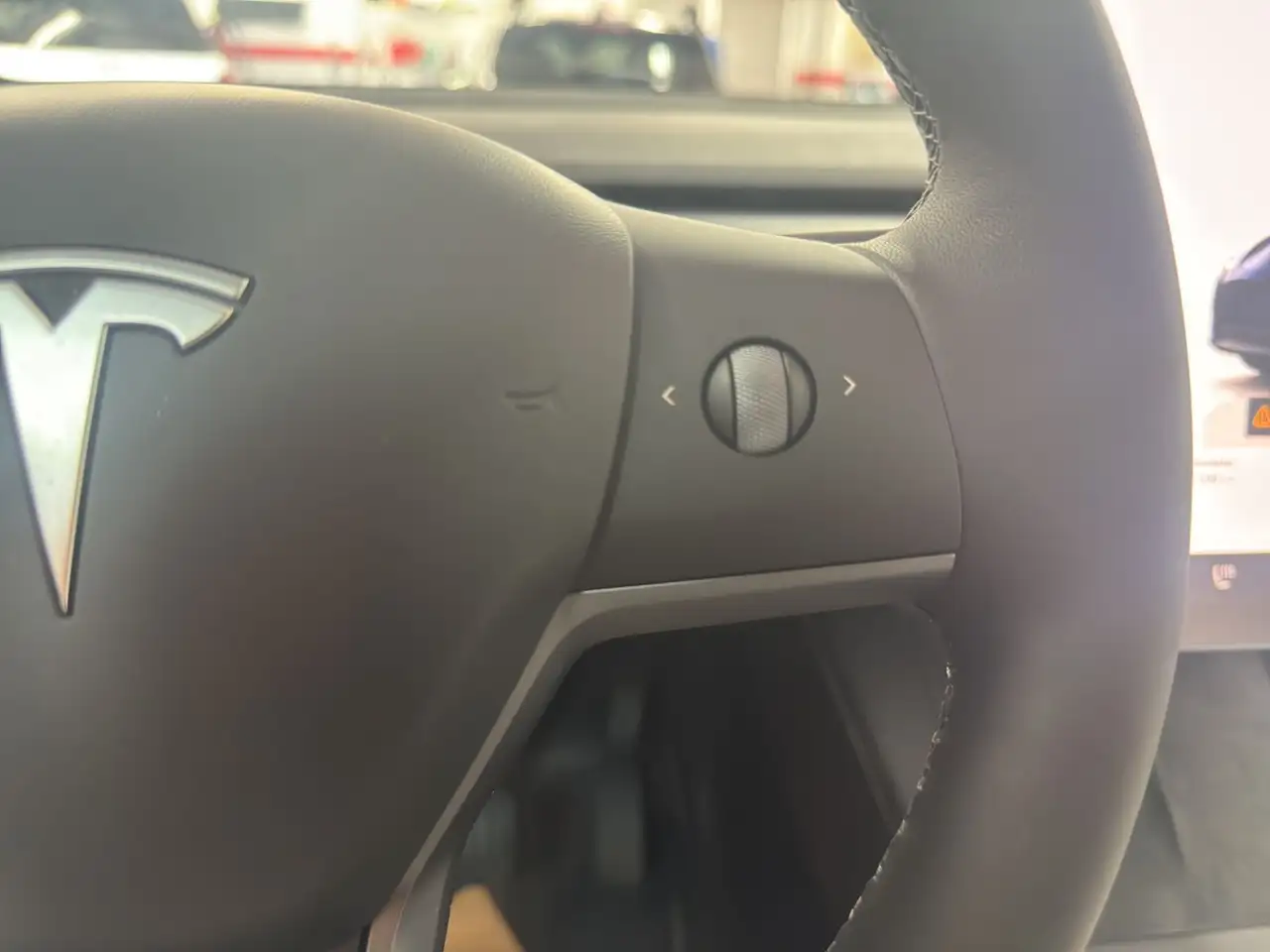Tesla Model Y снимка Tesla Model Y