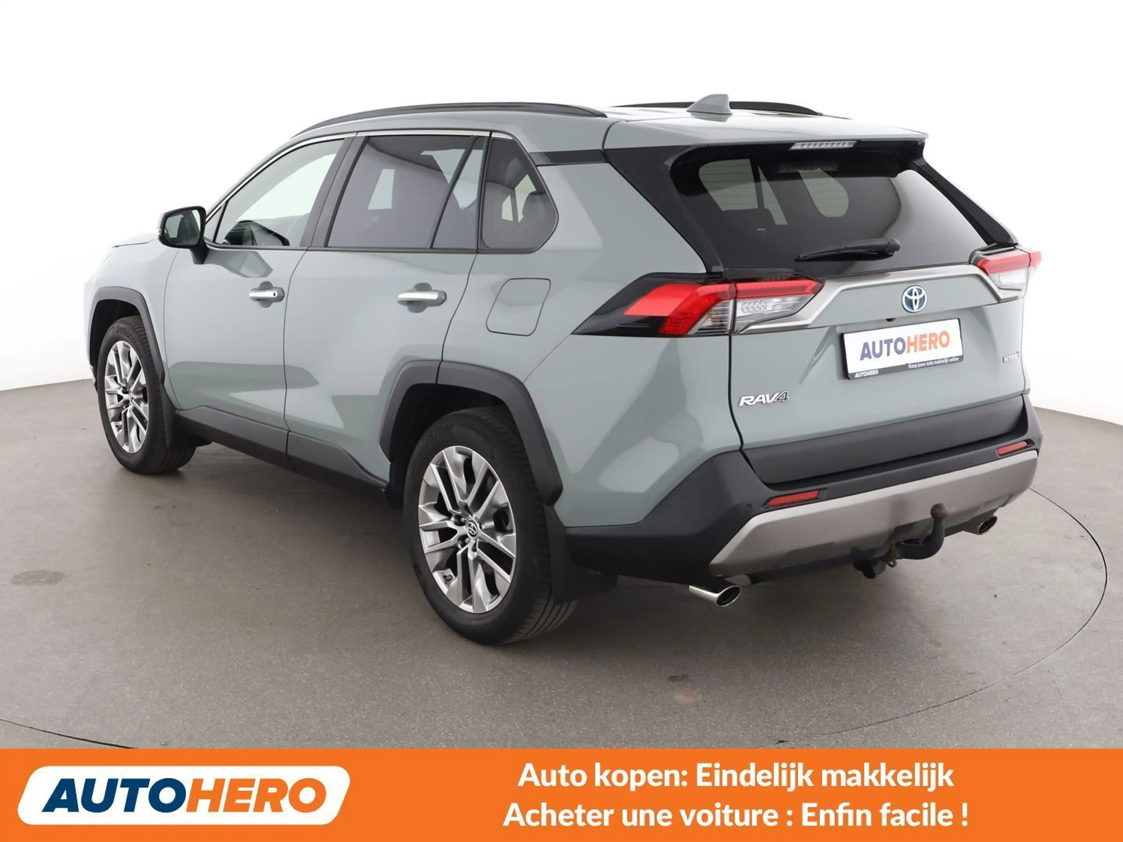 Toyota RAV 4 2.5 Hybrid 4x4 Luxury — photo 4