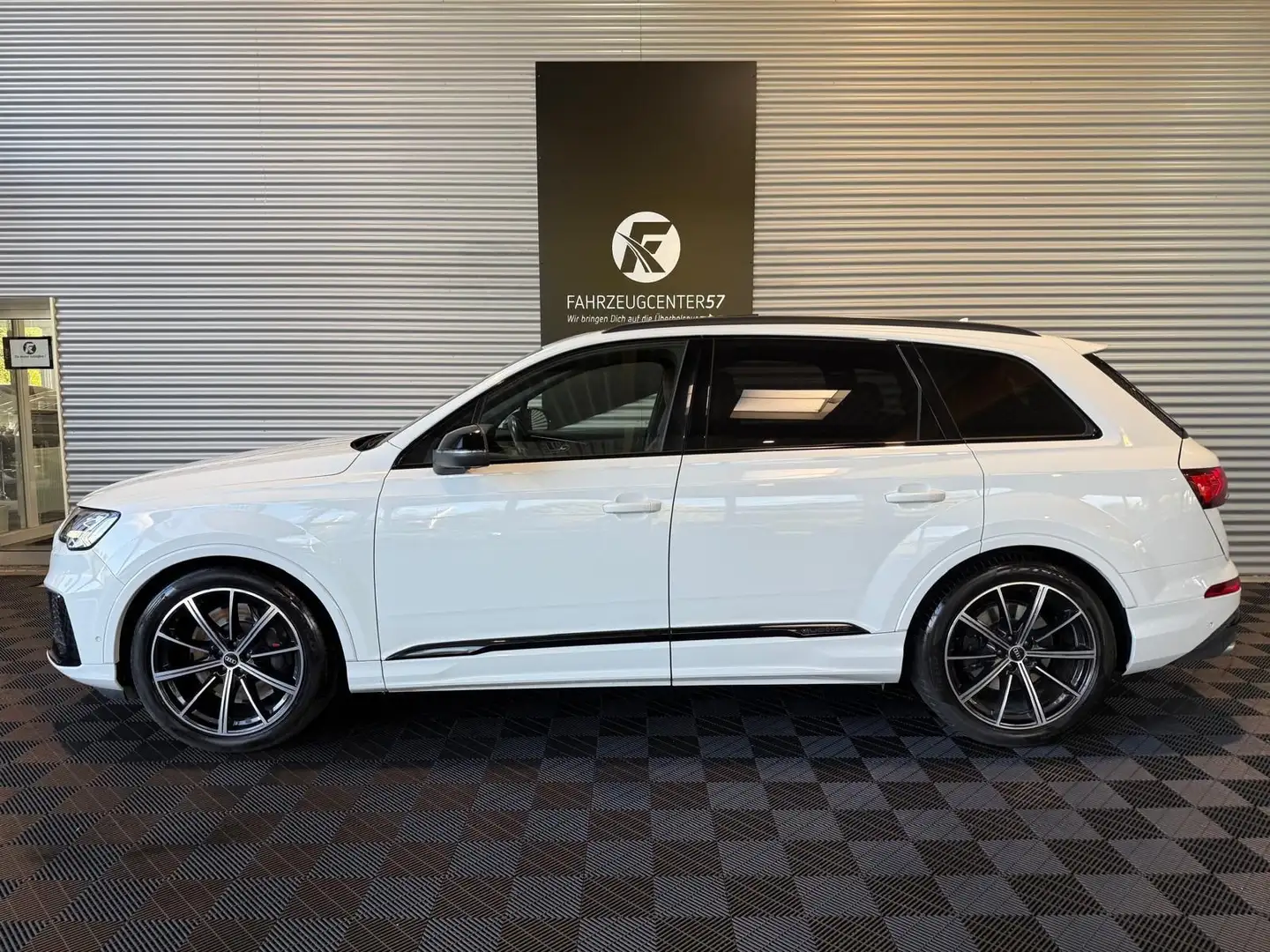 Audi SQ7 TFSI QUATTRO/ACC/360°/HUD/AHK/7-SITZER Blanc - 2