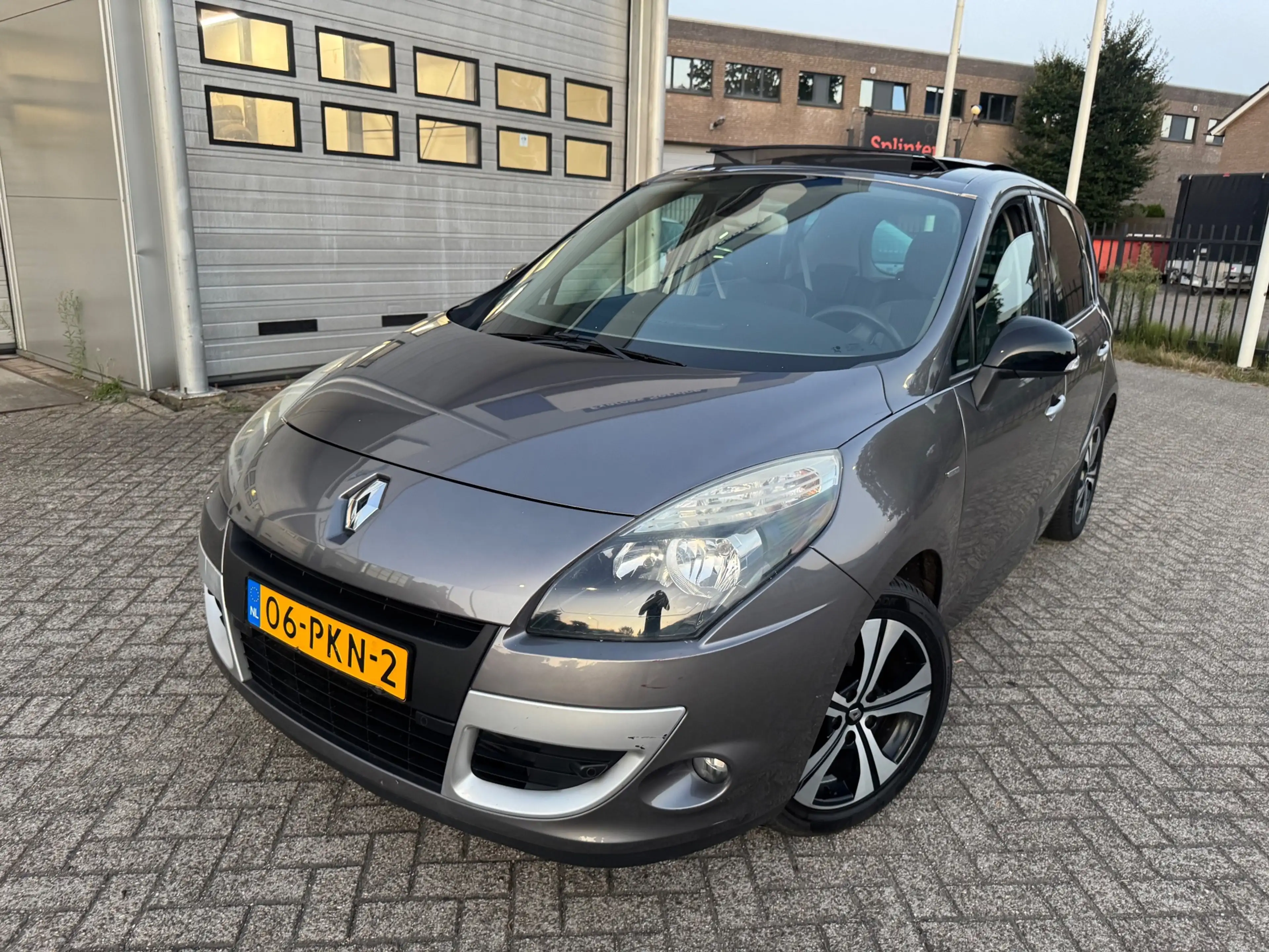Renault Scenic 1.4 TCe Bose Camera,Panodak,Trkhaak — photo 4
