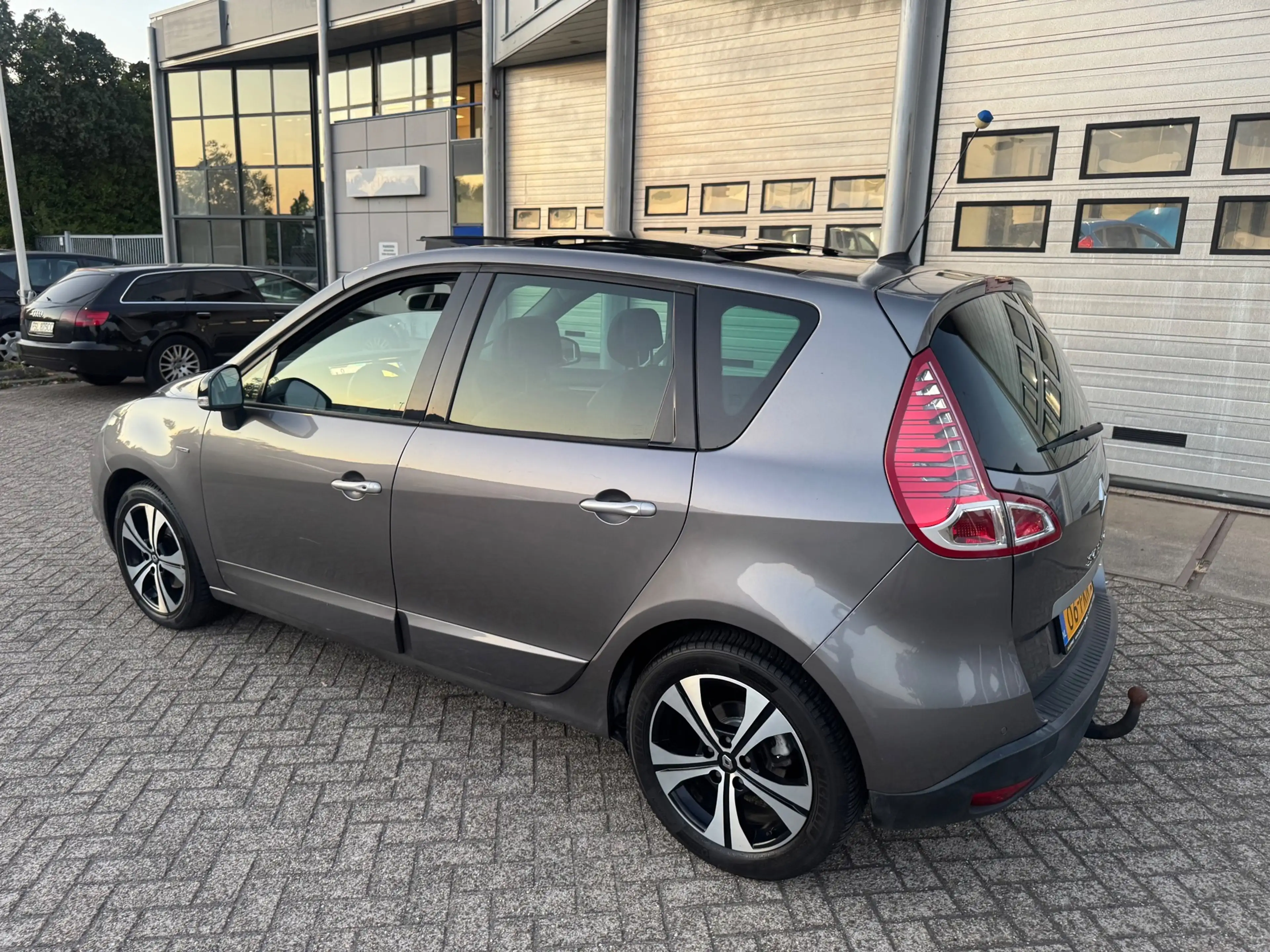 Renault Scenic 1.4 TCe Bose Camera,Panodak,Trkhaak — photo 11